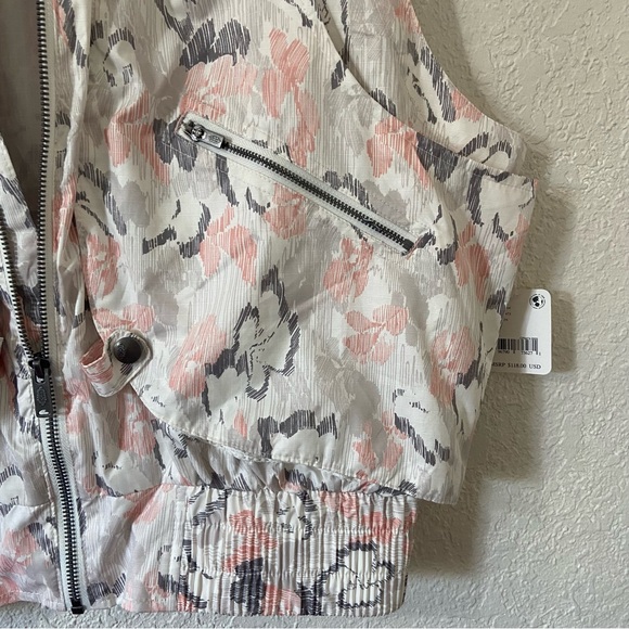 Free people Movement Off The Grid Printed Vest Size Medium NWT - Picture 9 of 10